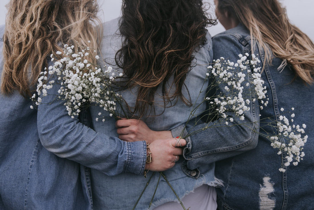 confidence women with flowers
